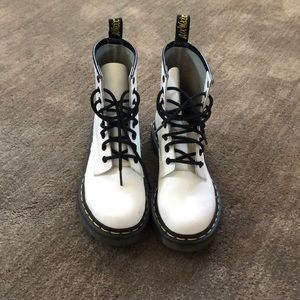 White dr martens
